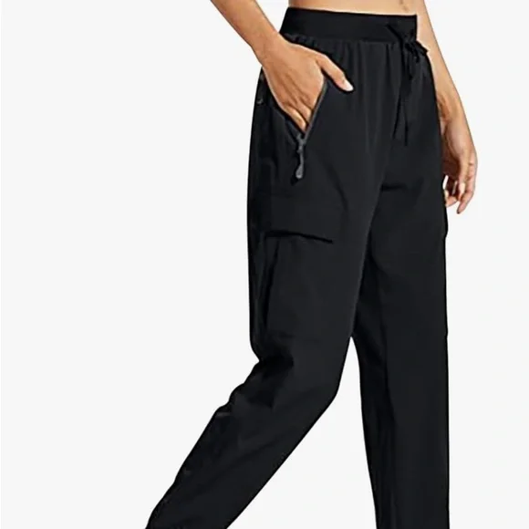 All In Motion Black Women's Cargo Drawstring Quick Dry Joggers Size S NWOT - Picture 3 of 8